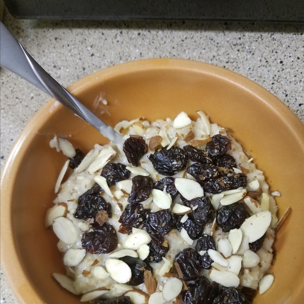 Cherry Almond Oatmeal