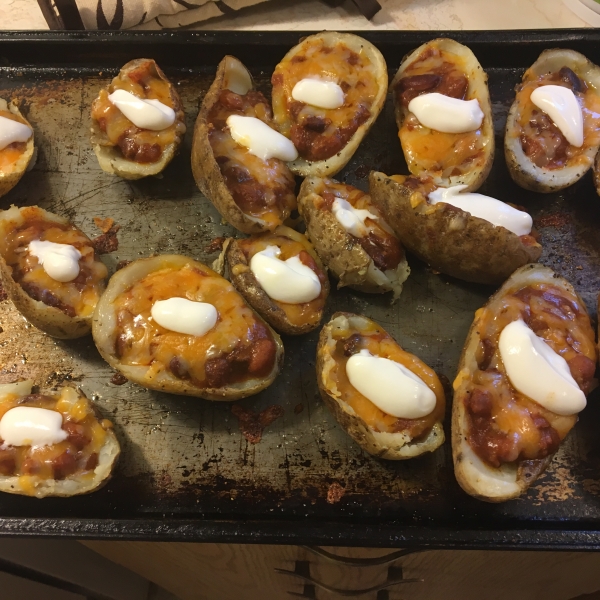 Super Loaded Chili Potato Skins