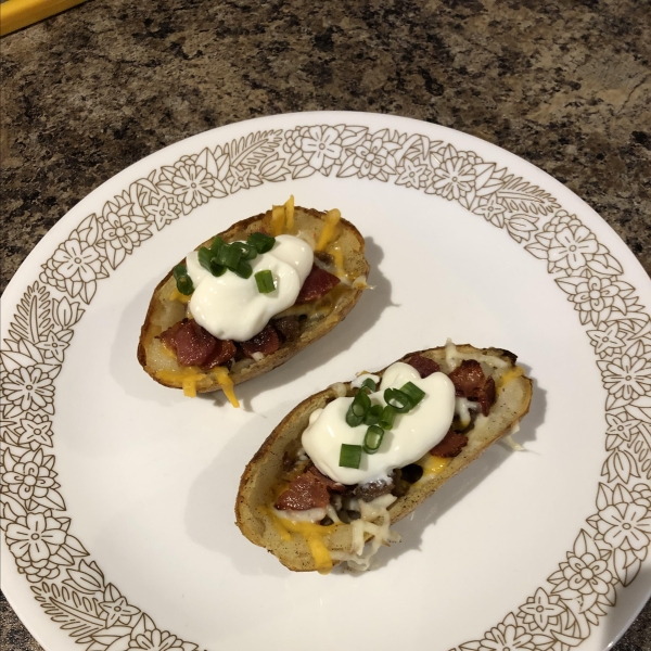 Super Loaded Chili Potato Skins