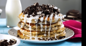 Copycat Milk 'n Cookies Pancakes