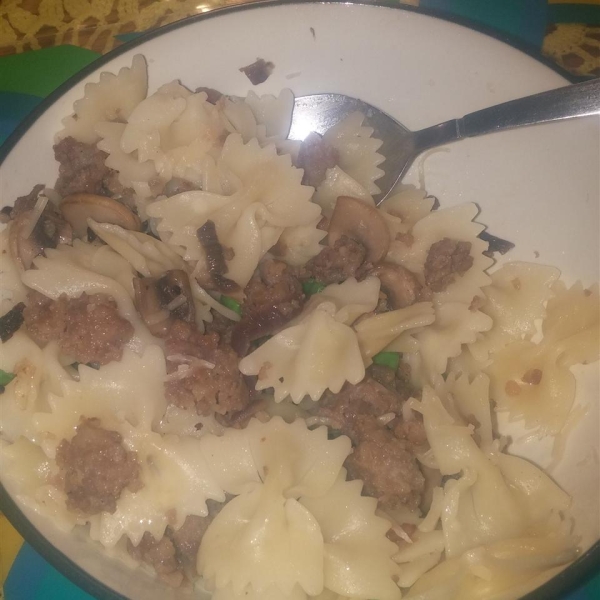 Bow-Tie Pasta with Sausage, Peas, and Mushrooms