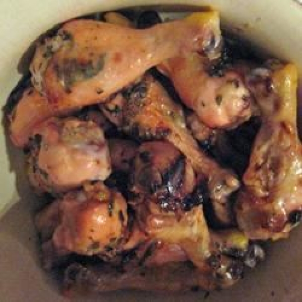 Wings with Mint Leaves and Honey