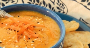 The Best Vegan Carrot Soup Ever