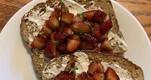 Strawberry Goat Cheese Bruschetta