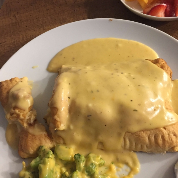 Cheesy Chicken Rolls