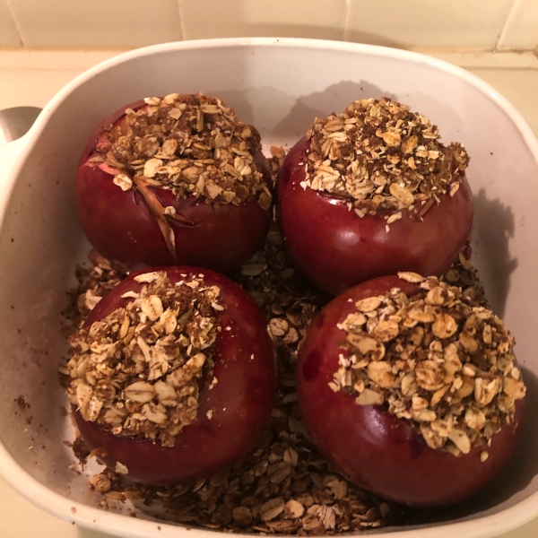 Baked Apples with Oatmeal Filling