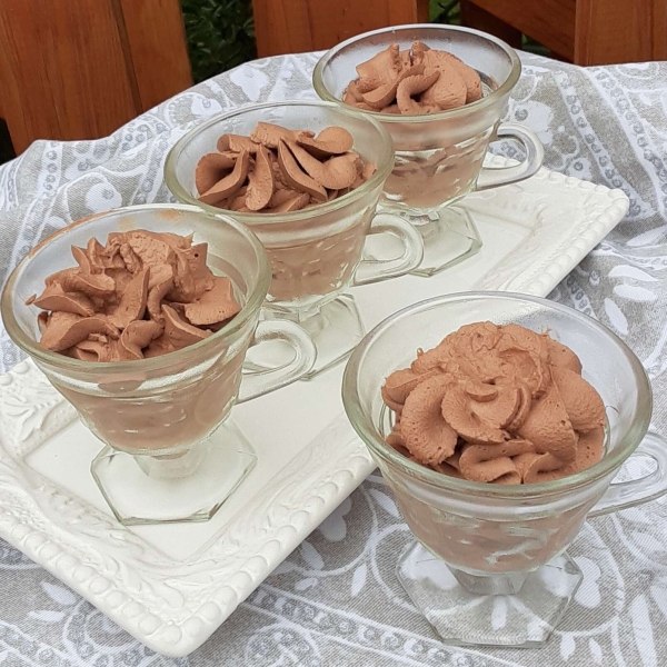 5 Minute Baileys Chocolate Mousse