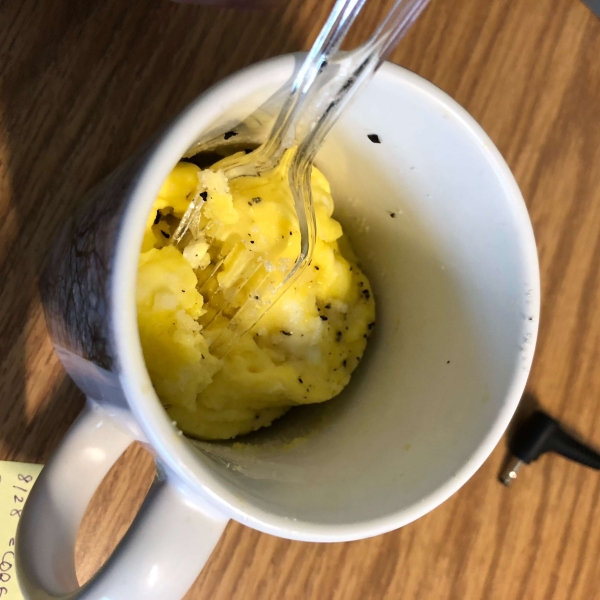 Scrambled Eggs in a Mug