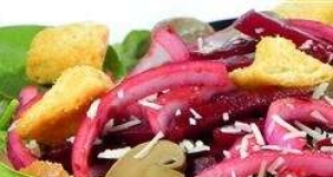 Nicole's Balsamic Beet and Fresh Spinach Salad