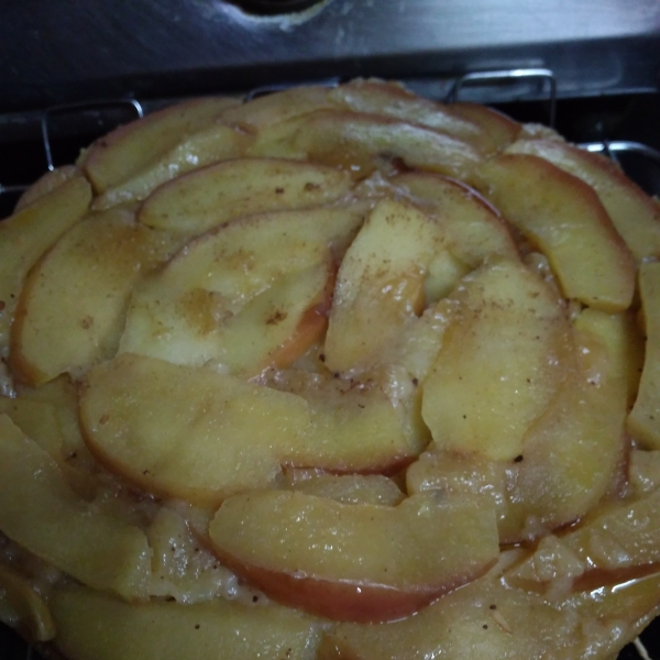 Caramel Apple Cake