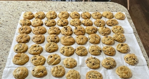 Mom's Chocolate Chip Cookies
