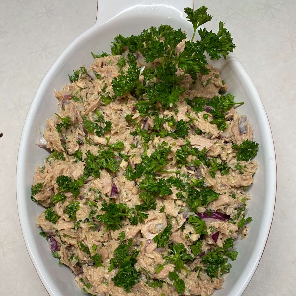 Mediterranean Tuna Salad