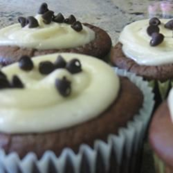 Easy Black Bottom Cupcakes