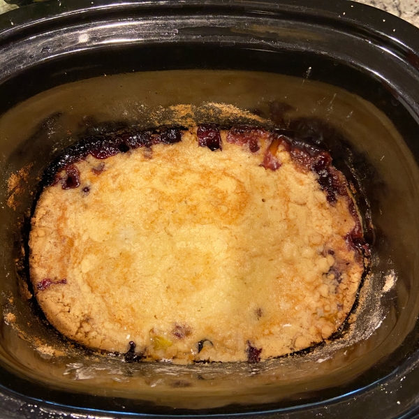 Slow Cooker Fruit Cobbler