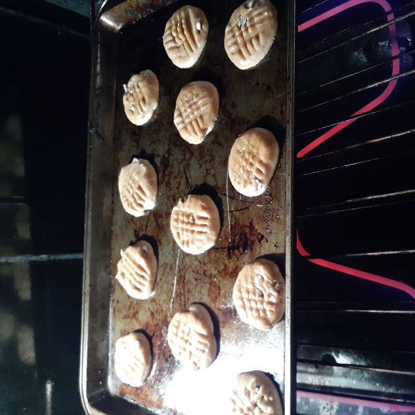 Super-Easy Peanut Butter Cookies