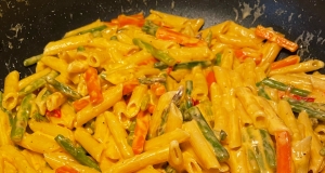 Creamy Penne Pasta Primavera