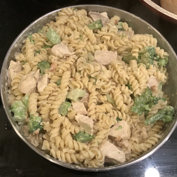 Creamy Penne Pasta Primavera