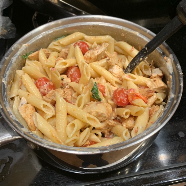 Creamy Tomato-Basil Pasta with Chicken