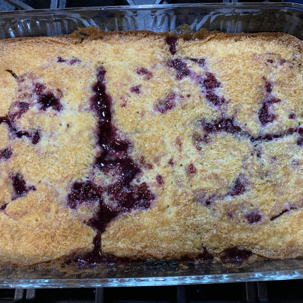 Mom Spraggins's Blackberry Cobbler