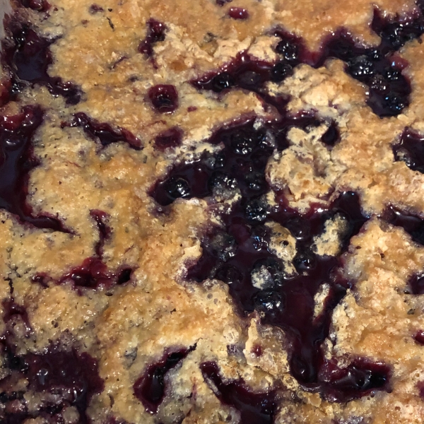 Mom Spraggins's Blackberry Cobbler