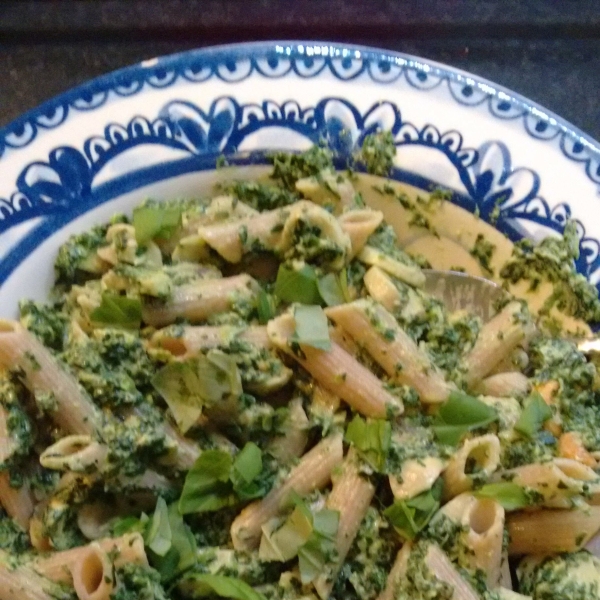 Quick Vegetarian Pasta with Spinach and Boursin®