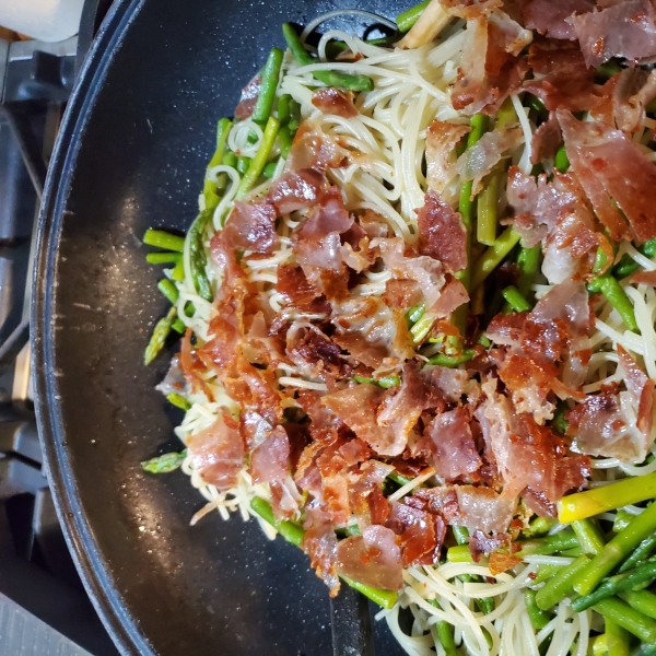 Prosciutto and Asparagus Pasta