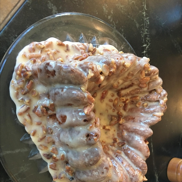Pecan Praline Butter Crunch Cake