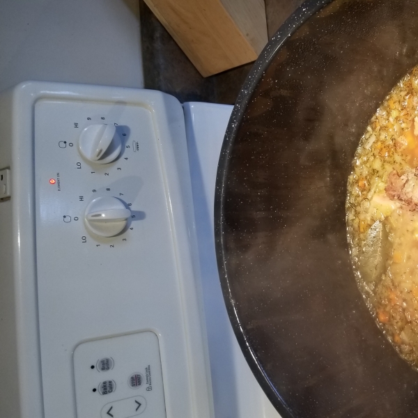 Canadian Yellow Split Pea Soup with Ham