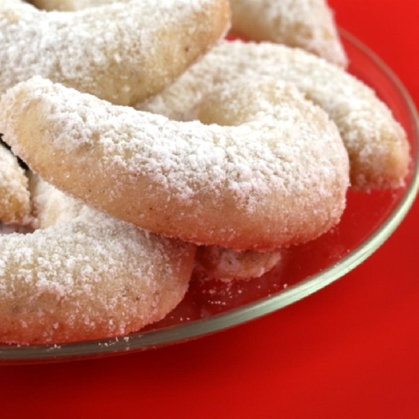 Crescent Cake Cookies