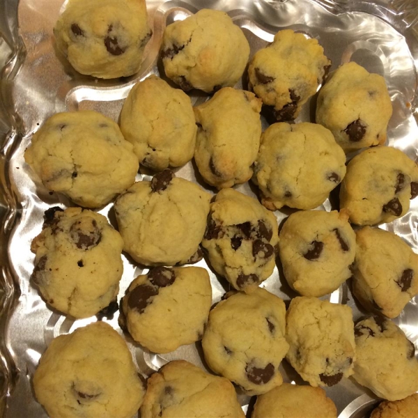 Chocolate Chip Shortbread Cookies I