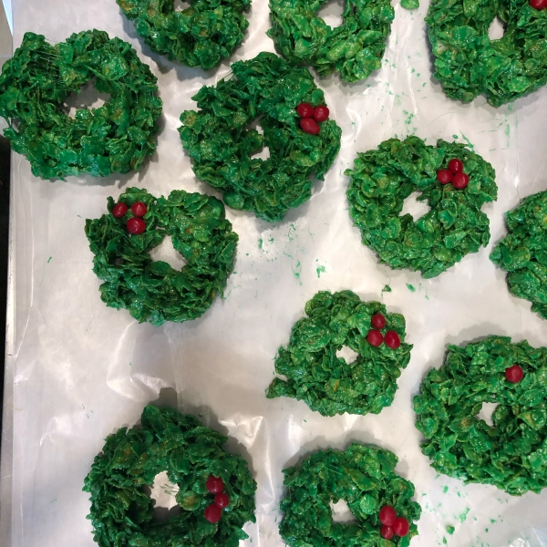 Frosted Christmas Wreath Cookies