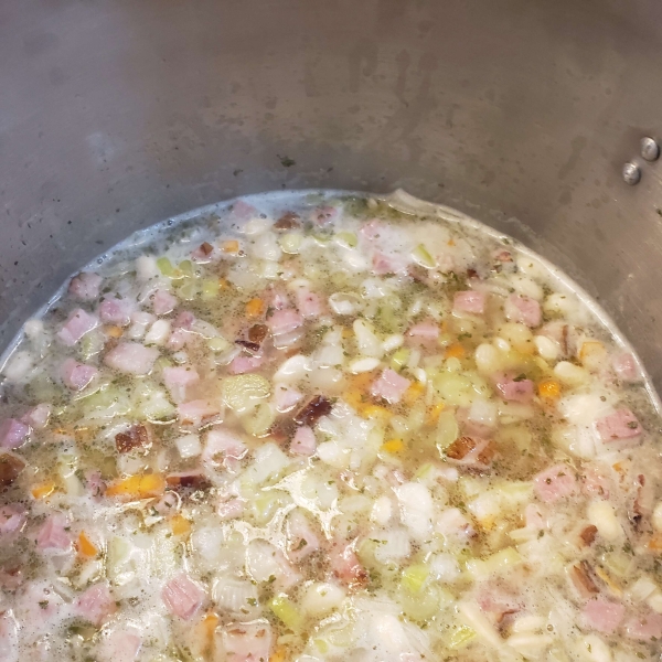 Dad's Lima Bean Soup with Ham Bone