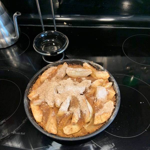 Yabluchnyk (Ukrainian Apple Cake)