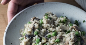 Easy Creamy Vegan Mushroom Risotto