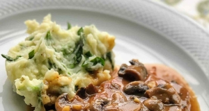 Pork Chops in Garlic Mushroom Sauce