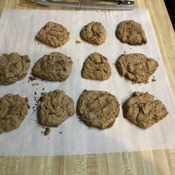 Paleo Chocolate Chip Cookies