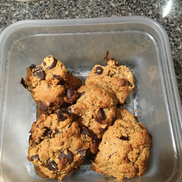 Paleo Chocolate Chip Cookies