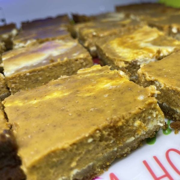 Perfect Pumpkin Cheesecake Bars
