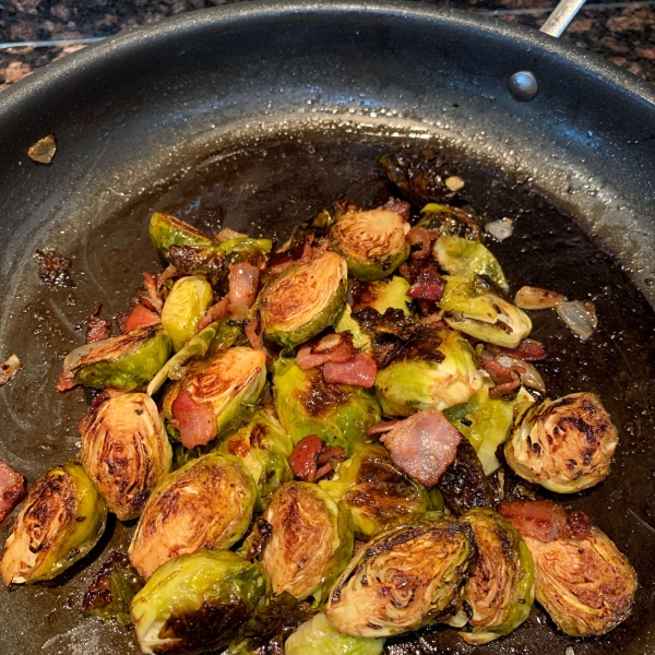 Balsamic Roasted Brussels Sprouts with Bacon