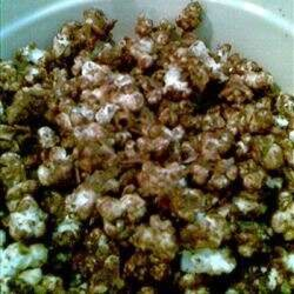 Chocolaty Caramel-Nut Popcorn