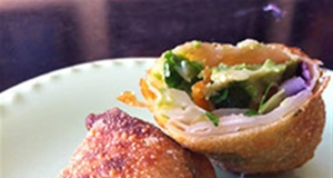 Avocado Wontons with Spicy Ranch Dip