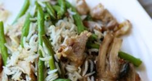 Quick Rice with Green Beans, Chicken, and Mushrooms