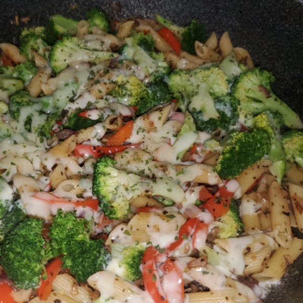 Penne with Red Pepper Sauce and Broccoli