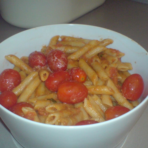 Easy Fusilli with Tomato Pesto Sauce