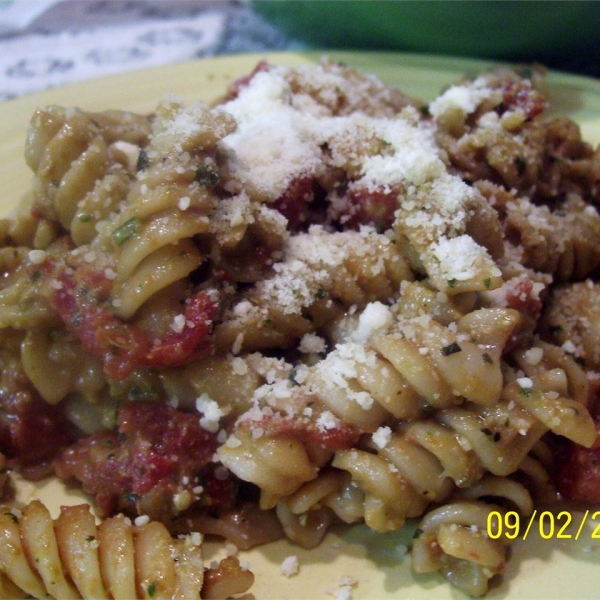 Easy Fusilli with Tomato Pesto Sauce