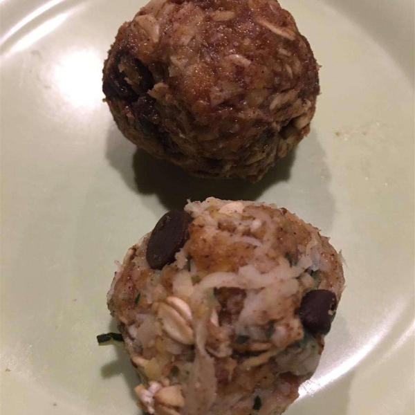 Zucchini Chocolate Oatmeal Bites