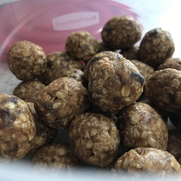 Zucchini Chocolate Oatmeal Bites