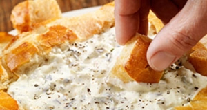 Absolutely Wonderful Cheesy, Creamy Spinach Artichoke Dip