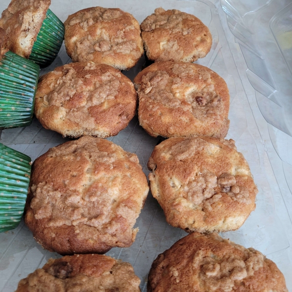 Jumbo Apple-Walnut Muffins