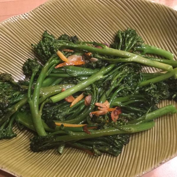 Simple Broccolini
